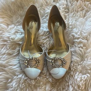 Tevolio satin high heels. Womens size 9. NWT.